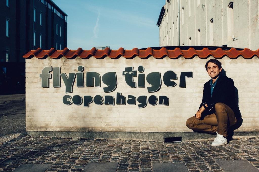 Zo staat Flying Tiger Copenhagen er nu voor 04-05-2017 08:16 Door Nick MÃ ller Redactie RetailWatching Toen HEMA op omvallen leek te staan, werd deze Deense keten als een van de oorzaken genoemd.
