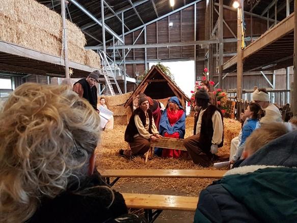 Kerstmis bij Groote Modderkolk Op woensdag 20 december waren onze ouders en kinderen uitgenodigd om de generale repetitie bij te wonen van het kerstspel van de bewoners van de Groote Modderkolk.