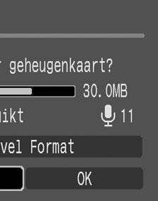 1 Gebruik de knop of om [Formatteren] te selecteren in het menu [ (Instellen)] en druk vervolgens op de knop FUNC./SET. Zie Menu's en instellingen selecteren (Verkorte handleiding: p. 16).