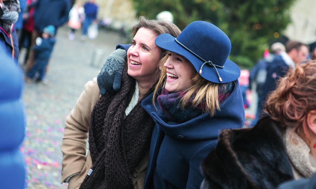 26 mechelenhoudtjewarm.be Nieuwjaarsdrink 07.01 11-13u Grote Markt Zet 2018 feestelijk in met al je buren, vrienden en familie. De stad nodigt alle Mechelaars uit om te klinken op het nieuwe jaar!