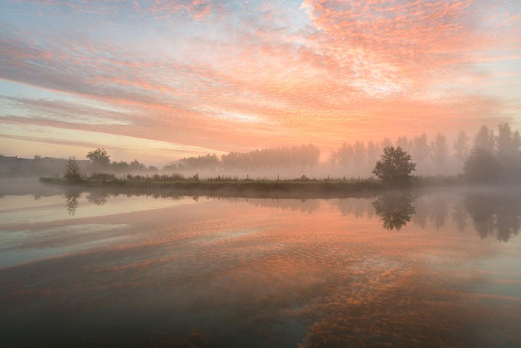 Fotografie in eigen streek Mooie foto s maak je ook dichtbij Fotografen hebben vaak het idee dat ze ver moeten reizen om mooie foto s te maken. De eigen streek wordt vaak genegeerd.