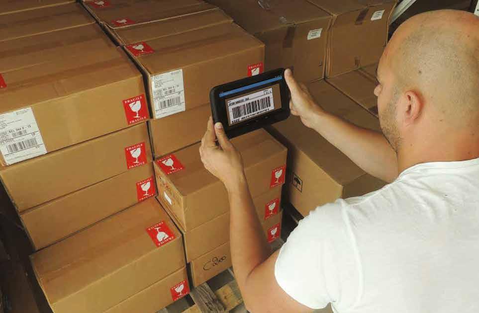 Realtime data in logistiek Barcodescanning De barcodescanner vereenvoudigt de logistieke afhandeling van zendingen.
