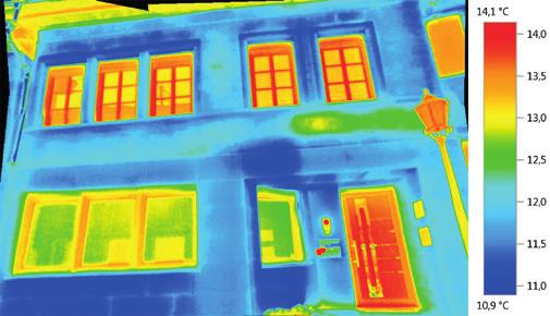 Zie het ware gezicht van een huis. Professionele gebouwenthermografie met de warmtebeeldcamera testo 885.