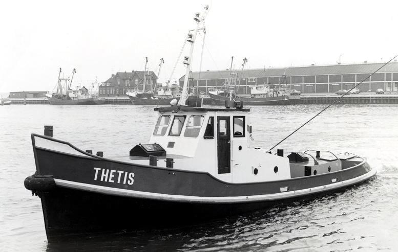 De twee andere sleepboten, de Triton en de Thetis, kregen een groter motorvermogen en zo begon het bedrijf onder de naam Sleepdienst Ben Iskes.