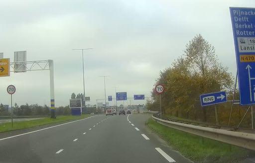 Op het nieuwe deel van de N470 wordt de snelheidslimiet niet aangeduid met het RVV A1-bord.