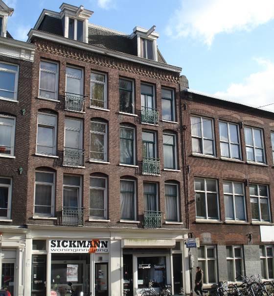 De begane grondlaag van de panden wordt, net als in de rest van de Eerste Oosterparkstraat, overwegend gebruikt ten behoeve van commerciële ruimtes.