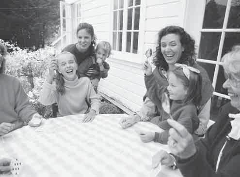 Gegroepeerde beelden weergeven Bij repeterende opnamen, intervalopnamen en Foto in film worden de gemaakte beelden tijdens het afspelen als groep weergegeven. T-kant A-knop Klapt uit.