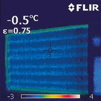 De warmtetransmissie wordt gestopt door de speciale isolatieprofielen.