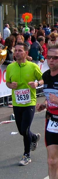 seizoensranglijst 2009 - marathon Ingrid Prigge 2.44.17 EINDHOVEN Jan Sijtsma 2.51.31 AMSTERDAM Huub van Langen 2.55.17 AMSTERDAM Tonnie Bruns 2.55.27 MARATHON KOLN John Hampsink 2.56.