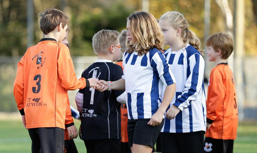 Inhoud handboek VOETBAL OM VAN TE