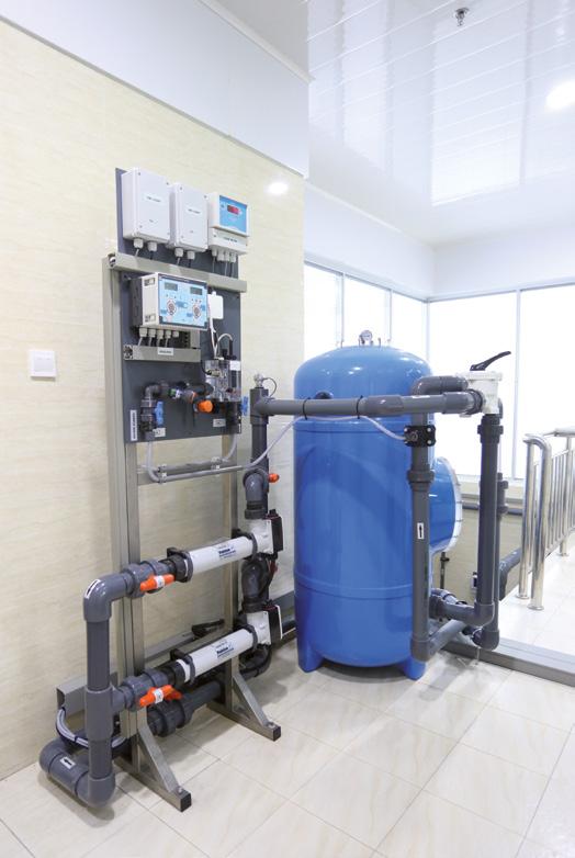 krachtige onderwatermassage-unit en een effectief filter-systeem voor zowel ver- water van het grootste belang.