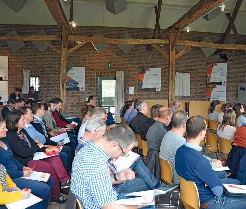 44 Jaarverslag Pluimveehouderij Het intensieve gebruik van onze zaal krikt de zichtbaarheid van het Proefbedrijf Pluimveehouderij