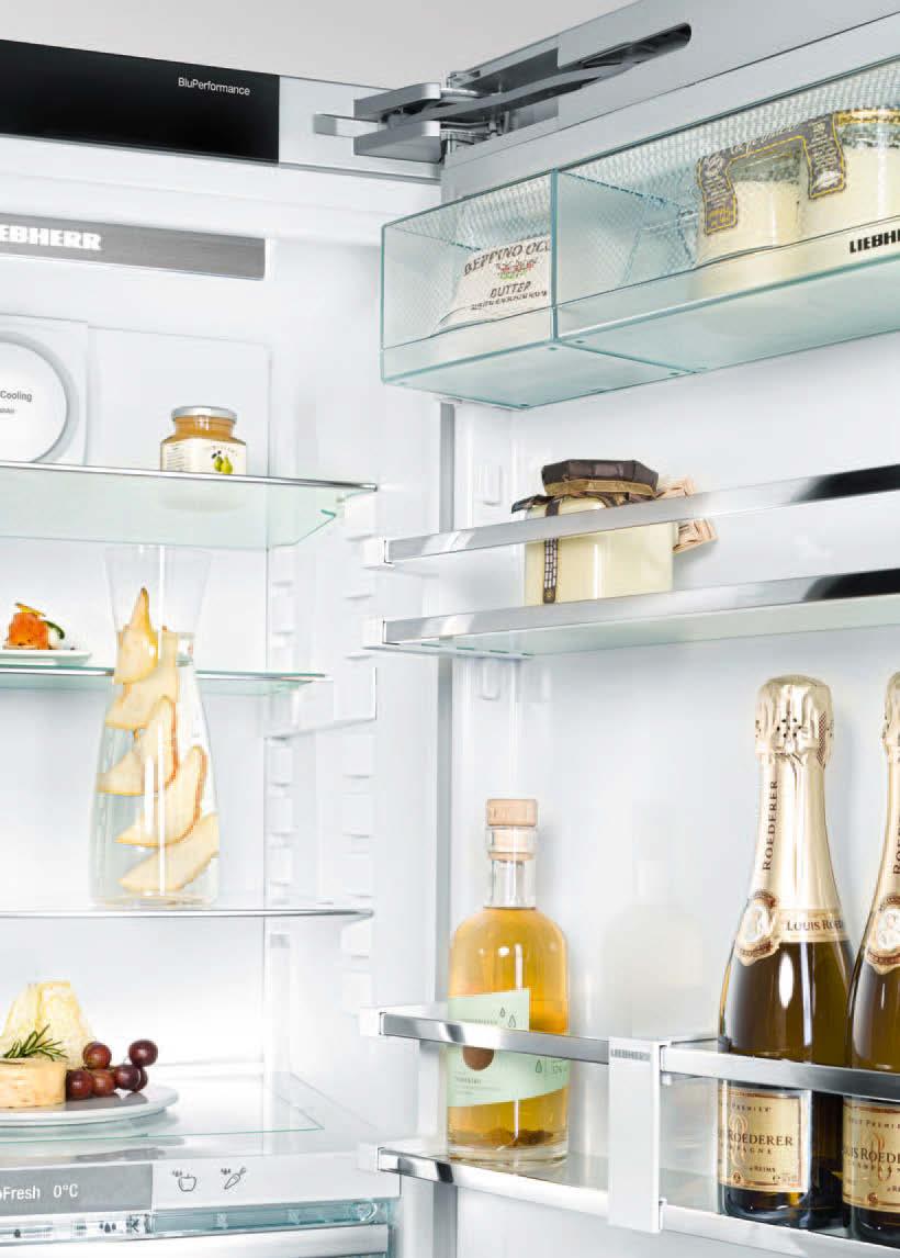 Design voor iedere keuken Om een koelkastenleven lang te kunnen genieten en om het voor u perfecte apparaat te vinden biedt Liebherr een breed assortiment design modellen.