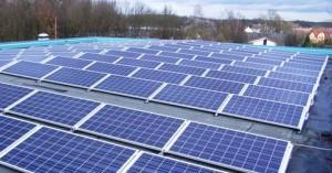 3 opties voor zonnepanelen voor de VVE Woont u in een appartementencomplex en maakt het deel uit van een VVE, dan bestaan er mogelijkheden voor zonne-energie voor de VVE.