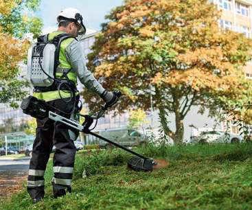 Bovendien zijn ze stiller en lichter en produceren ze geen dampen en minder trillingen,