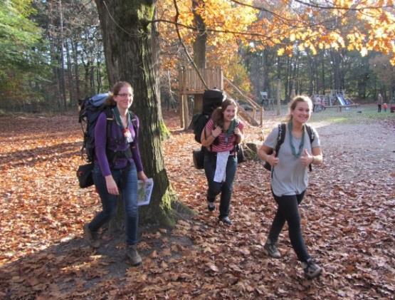 De deelnemers moesten met een kaart, kompas en kaarthoekmeter een wandeling lopen door het mooie