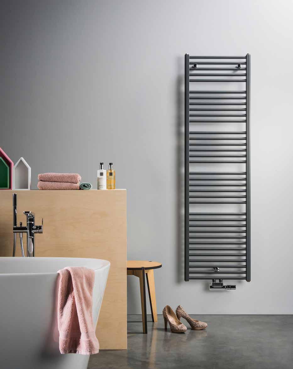 BATH INE BB Subtiele pracht De sierradiator Bathline BB refereert met zijn dunne ronde buizen en D-vormige collectoren naar de essentie van de sierradiator.