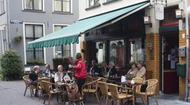 30) Vaaltstraat Café Bubbels (03.