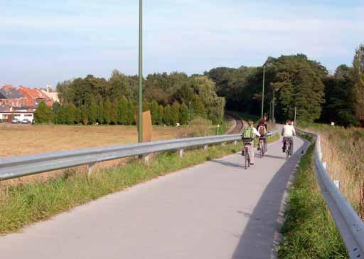 Alternatieve fietsweg tussen R26 en N29 Deze nieuwe doorsteek tussen de R26 en de N29 biedt fietsers richting Schaffen een veiliger alternatief voor de route langs de