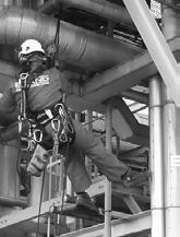 Introductie Introductie Brand Energy & Infrastructure Services Rope Access Rope Access is een toegangsmethode voor werken op hoogte, waarbij gebruik gemaakt van touwen, klimgordels en andere