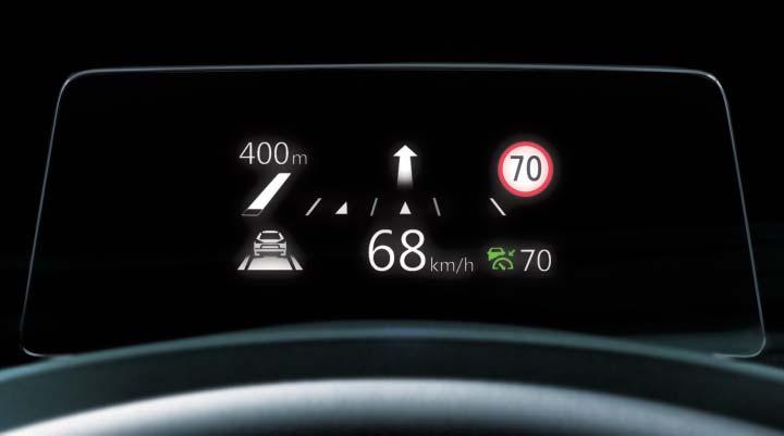 Parkeersensoren voor Smart Keyless Entry Active Driving Display (ADD): kleuren head-up display met de belangrijkste rij-informatie verkeersbordherkenning