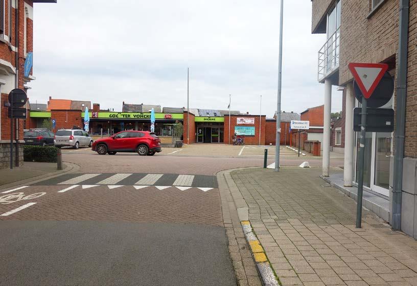 17 A HOEK SCHOETERSSTRAAT VONCKSTRAAT: RECHTSAF Rechts afslaan op