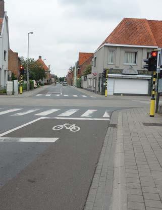 Het aanwijzingsbord moet voetgangers en fietsers duidelijk maken dat een doodlopende weg voor hen doorlopend is.