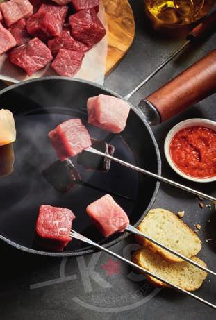 Fondueparty Fondue assortiment Malse rundsbiefstuk Kipfilet Mini vinkjes 10,95 /pers Varkenshaasje Mini chipolataworstjes Drie verschillende fondueballetjes Degustatie Fondue Supplement 5,10 /pers