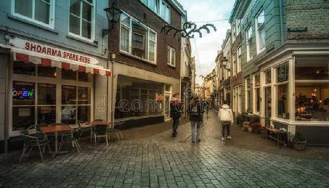 Te weinig onderscheidend vermogen Geen Bergen Op Zoom, Breda, Gent, Brugge willen zijn Toegevoegde waarde creëren