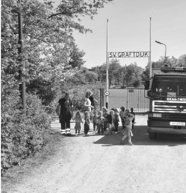 Klachtenregeling algemeen Mocht u, als ouders, niet tevreden zijn met de geboden diensten van Stichting Peuteropvang t Speelhuys dan raden wij u aan om dit eerst met de betrokken leidsters te