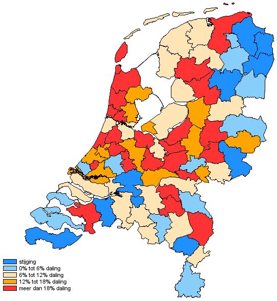 2 Transacties 2.1 Aantal transacties De daling in het aantal door NVM-makelaars verkochte bestaande koopwoningen, die de NVM eind 2017 reeds constateerde, zet in 2018 versterkt door.