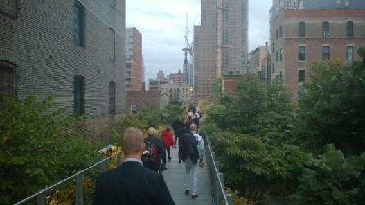 Vanaf de jaren 90 ging het roer om en werd het enkele jaren later een van de meest modieuze buurt van New York, tot op de dag van vandaag. Deze avond ook vast heel kort de Highline bezocht.