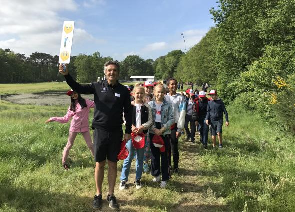 INITIATOR GOLF INSCHRIJVING 3 stappen: 1) U dient uw aanvraag in bij Golf Vlaanderen a.h.v. aanvraagformulier, bewijs handicap, confirmatiestageclub.