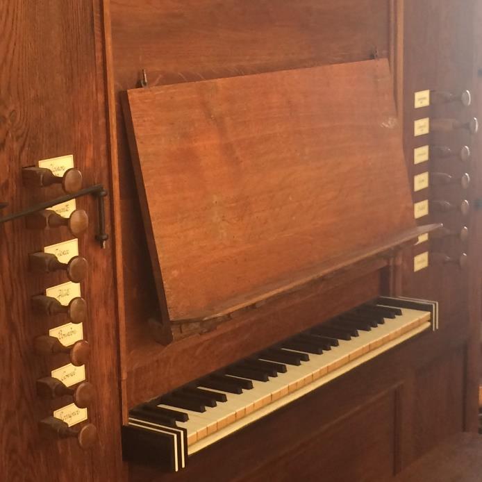 11. Orgel Orgelbouwer: Louis de la Hayes (1727) & Pierre-Charles Van Peteghem (1813) Een omgebouwd 18de-eeuws instrument door Van Peteghem Bouwjaar: 1727 1813 18de-eeuws instrument dat in de 19de en