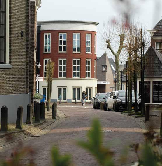 WONEN IN ZWARTSLUIS Wonen aan open vaarwater aan de rand van het centrum.