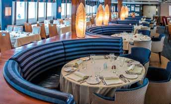 GENIETEN AAN TAFEL Tafelen is een van de geneugten die belangrijk zijn tijdens een cruise en zorgt voor een meerwaarde. Gedurende de cruise kunt u genieten van geraffineerde maaltijden.
