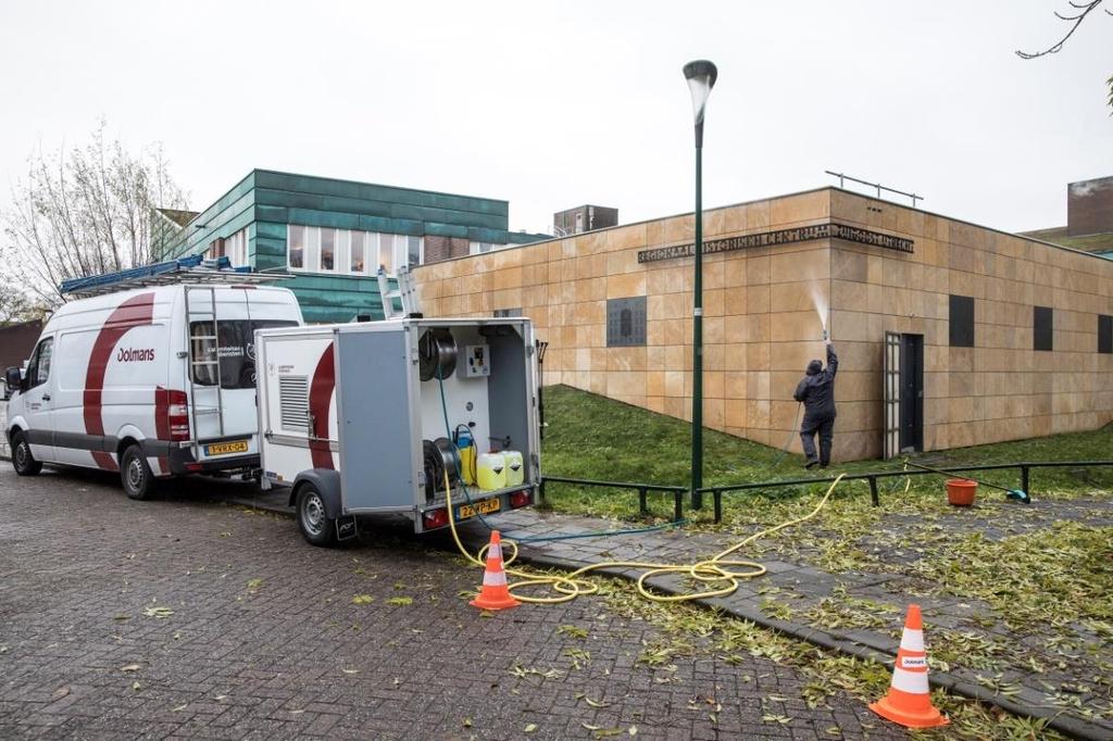 - Overig Aan de bibliotheek- en documentatiecollecties werden door