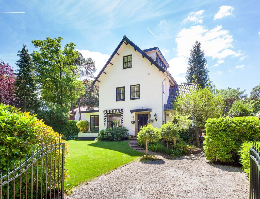 Luxe Tuin rondom Werken aan huis