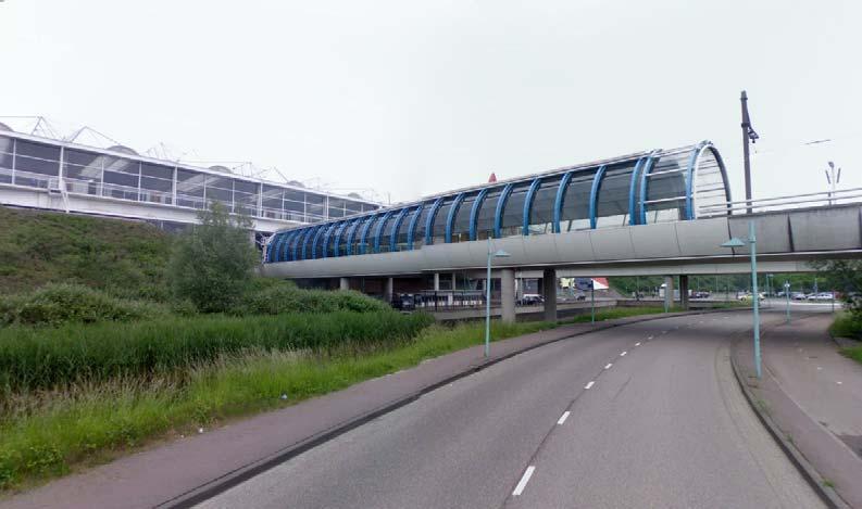 2 Bestaande situatie Hoewel de spoorlijn Amsterdam-Diemen op het grondgebied van de gemeente Ouder- Amstel ligt, maakt de spoorlijn ruimtelijk onderdeel uit van het stedelijk gebied van Amsterdam.