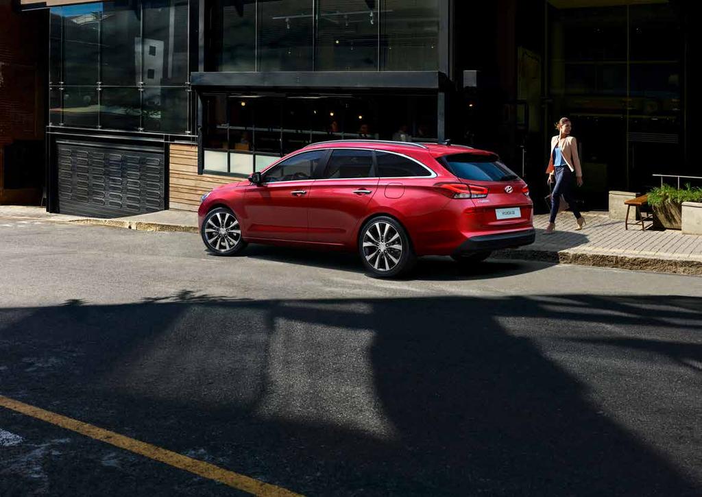 Schoonheid. Opnieuw gedefinieerd. Bij de eerste kennismaking vallen direct zijn prachtige lijnen op. De Hyundai i30 Wagon combineert een mooi uiterlijk met veel ruimte en praktische functionaliteiten.