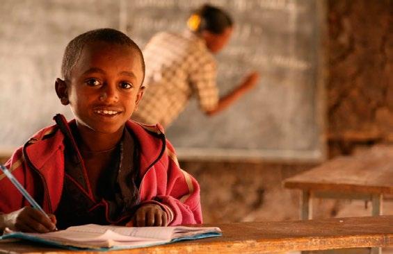 Stop kinderarbeid Probleem: Veel kinderen in ontwikkelingslanden krijgen niet de kans om naar school te gaan omdat ze mee moeten helpen om geld te verdienen voor het gezinsinkomen.