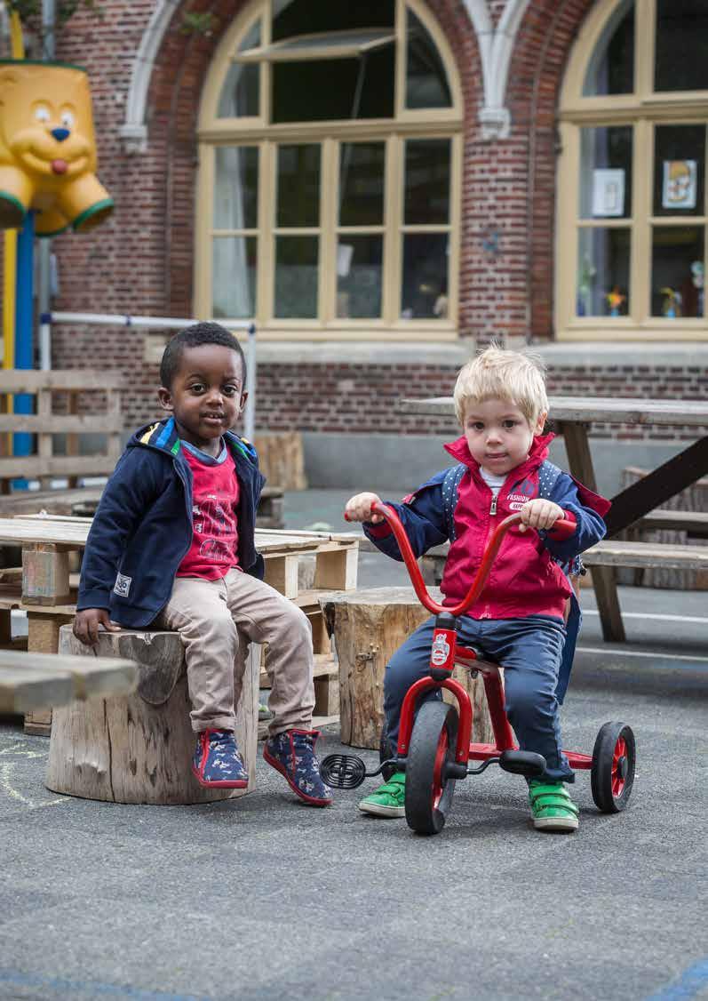 GIDS OM UW KIND IN TE SCHRIJVEN KLEUTER- EN LAGER