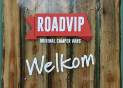 Zo is ROADVIP ontstaan en het doel is om een van de prettigste bezigheden, namelijk vakantie vieren, comfortabel en luxe te maken. We willen niet de grootste worden, maar wel de beste.