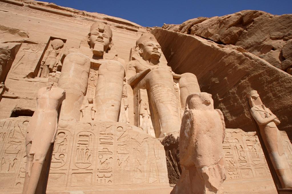 Het beroemdste complex, de tempel van Luxor, ligt op loopafstand van ons hotel.