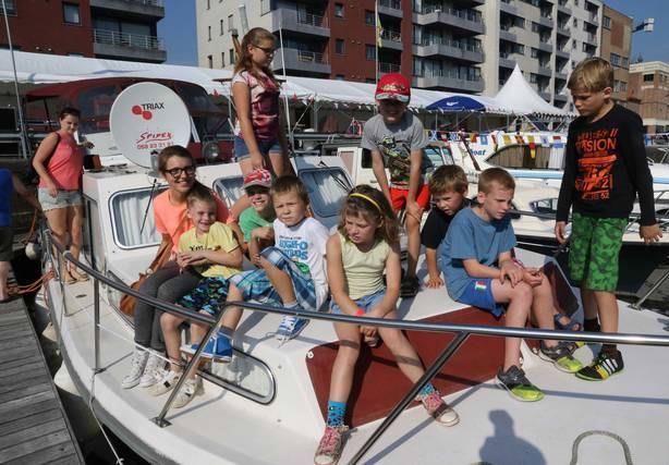 Het speelplein is gesloten deze dag en er is ook geen busvervoer! Programma: Een boottocht op het water Animatie middagmaal Prijs: 5 per kind.