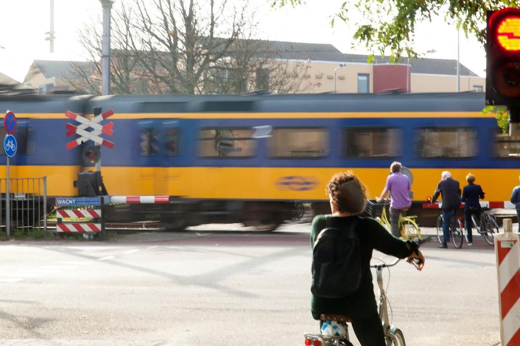 Concept Perspectief Fiets Kenmerken van het huidige netwerk Noord-Holland heeft een erg dicht netwerk aan fietspaden. In totaal ligt er in de gehele provincie 4.200 km aan fietspad.