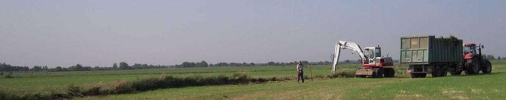 4. Bestrijding 4.1. In de waterlopen In de waterlopen De planten in de waterloop werden gemaaid vóór de bloei en rekening houdend met de toegankelijkheid (gewassen op het veld) en het weer.