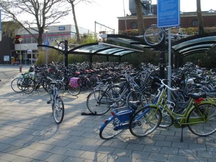 Bij Culemborg is dan een fietsbrug over de Lek noodzakelijk.