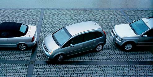 klinkt een aanhoudende toon Alleen voor de achterbumper Vrije tijd & Transport onderdeelnummer: 93160925 Catalog Number: 67 16 403 Uw Opel Meriva veilig parkeren was nog nooit zo gemakkelijk!