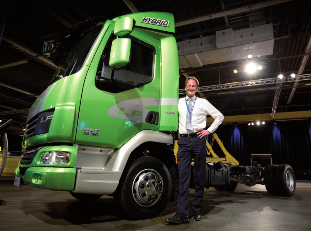 Energiemanagement bij DAF Trucks Energiemanagement helpt bedrijven hun energiegebruik in de hand te houden. Ronald Stegers is hiervoor verantwoordelijk bij DAF Trucks.